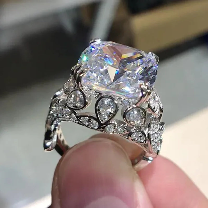 High Quality 4 Prong Setting White Sapphire Leaf Vine Rings for Women Bridal Wedding Luxury Ring Jewelry