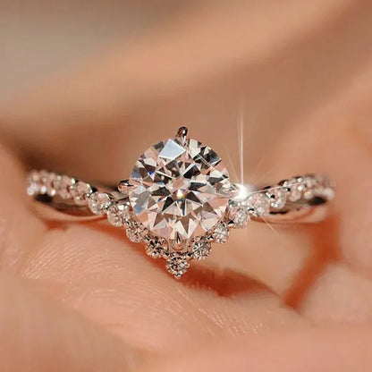 Luxury 925 Sterling Silver White Sapphire Ring round Cut Moissanite Diamond Jewelry for Women Rings Beautiful Bride Proposal Engagement Wedding Accessories Party Anniversary Gift