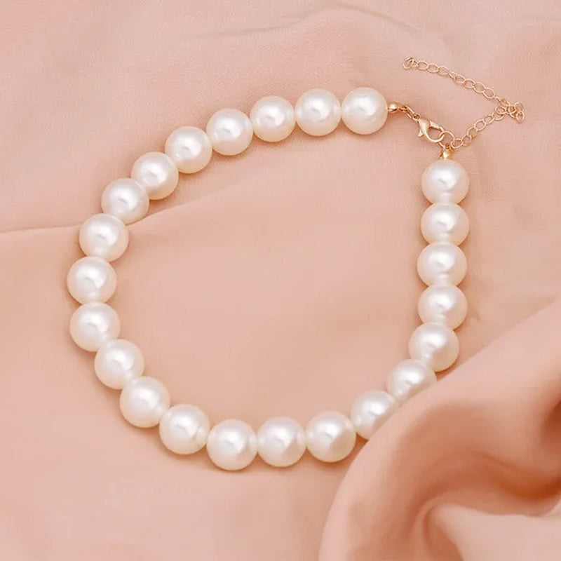 Vintage Pearl Necklace Women's Fashion Summer White Pearl Necklace Elegant Wedding Jewelry Personality Simple Fashion Clavicle Chain