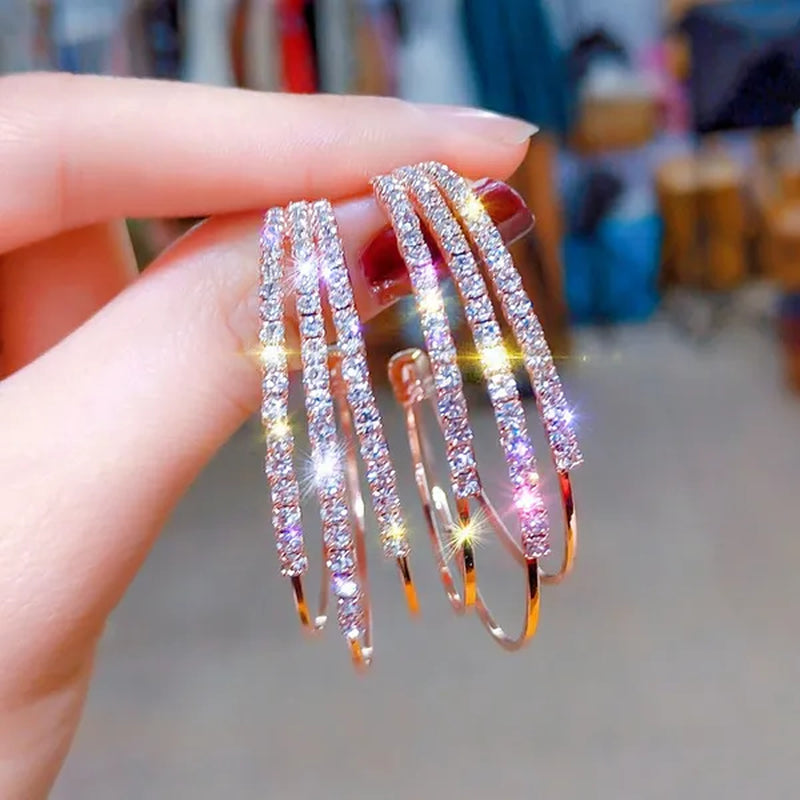 Exquisite European and American Fashion Female Jewelry Silver/Gold Diamond Earrings Romantic Valentine'S Day Gift Engagement Earrings Wedding Earrings Anniversary Women'S Jewelry