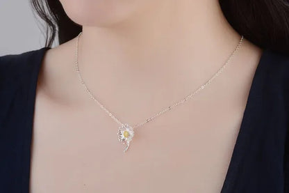 Elegant Daisy Flower Pendant 925 Sterling Silver Chain Necklace for Women Girl
