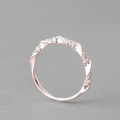 Simple and Exquisite Fashion Three-color Rose Gold Gold Silver Women's Ring, Cute Princess Ring Elegant Promise Ring, The Best Choice for Girlfriend Gifts. Size US5-11
