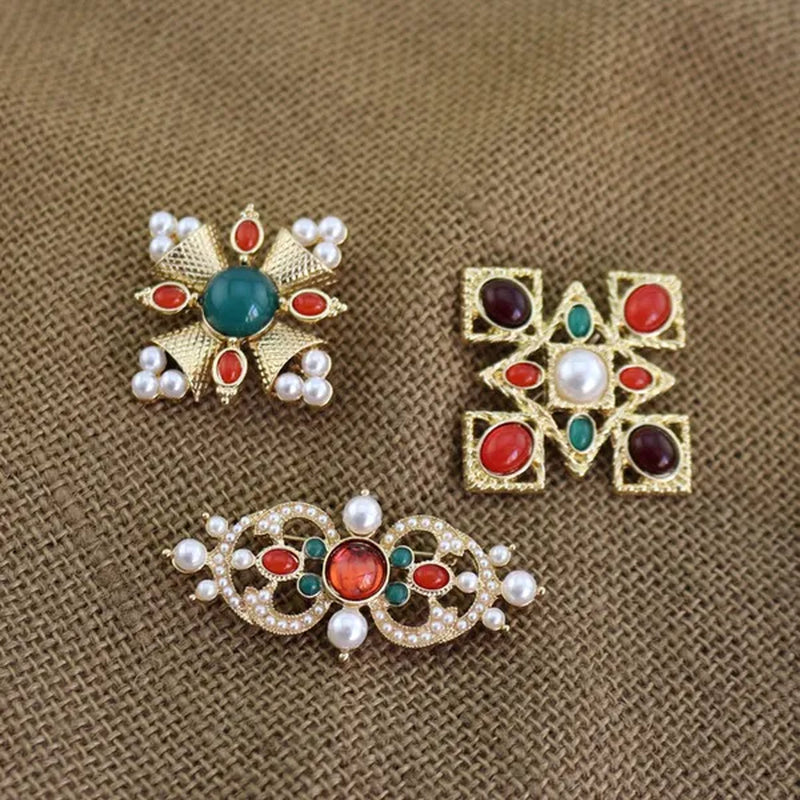 Antique Roman Engraved Baroque Byzantine Style Pearl Ruby Retro Brooches for Corsage Girl