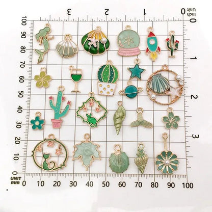 30pcs Mixed Pattern Pink Drop Oil  Fish Flower Horse Enamel Charm DIY Jewelry Bracelet Necklace Pendant Gold Tone Float Finding
