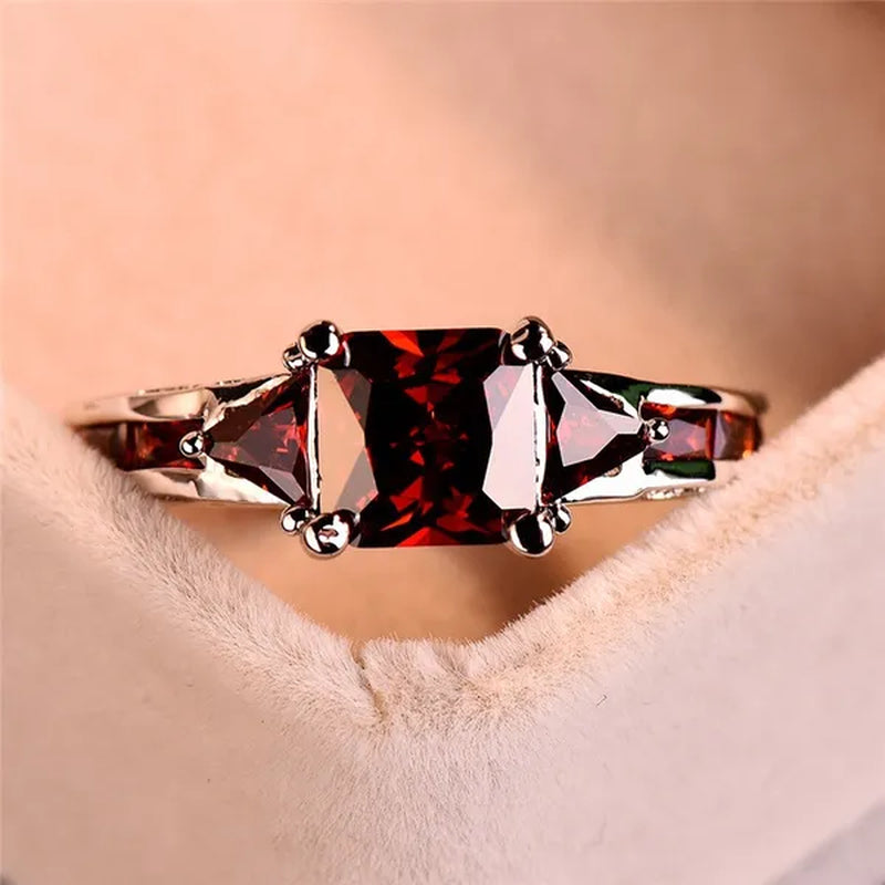 Fashion Women's Princess Cut Garnet Red Zircon Wedding Ring Party Jewelry Gift Size 6 7 8 9 10