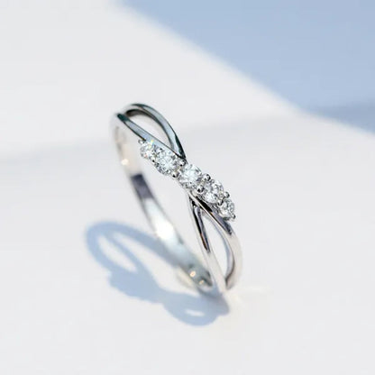 Luxury White Sapphire Jewelry Fashion 925 Sterling Silver Twist Diamond Ring Bride Engagement Wedding Band Party Accessories Anniversary Gift Promise Rings
