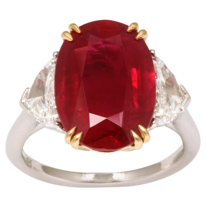 Exquisite 7.63 Carat Thai Ruby and Diamond Platinum Engagement Ring